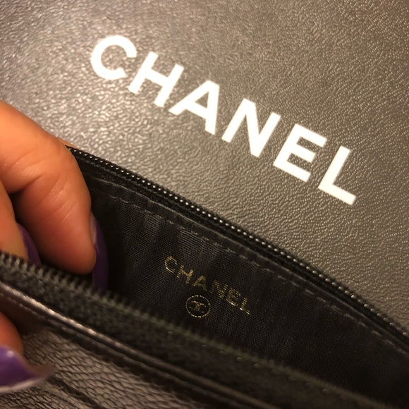 AUTHENTIC Chanel Coin, Card holder. - Picture 12 of 15